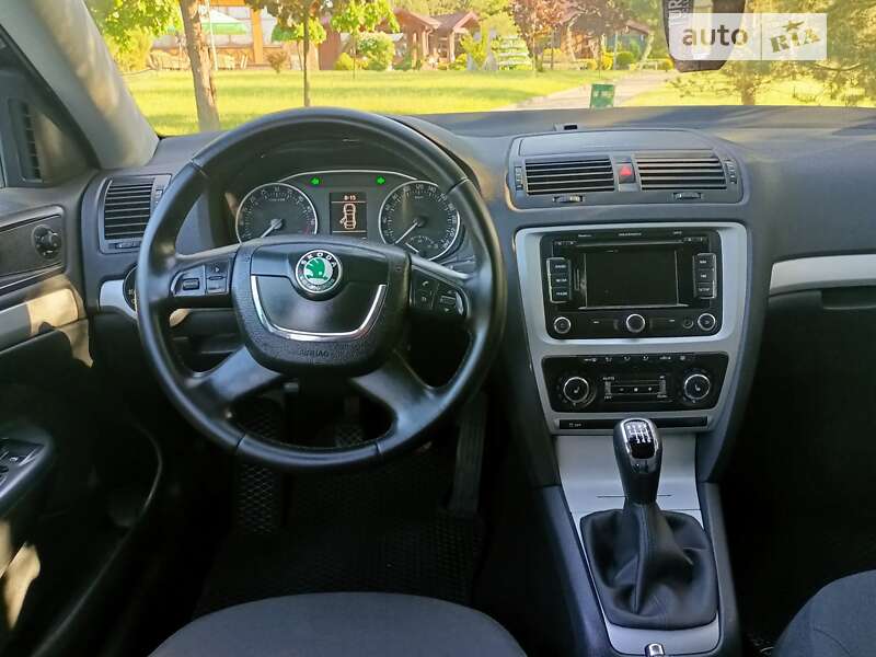 Універсал Skoda Octavia 2013 в Дрогобичі