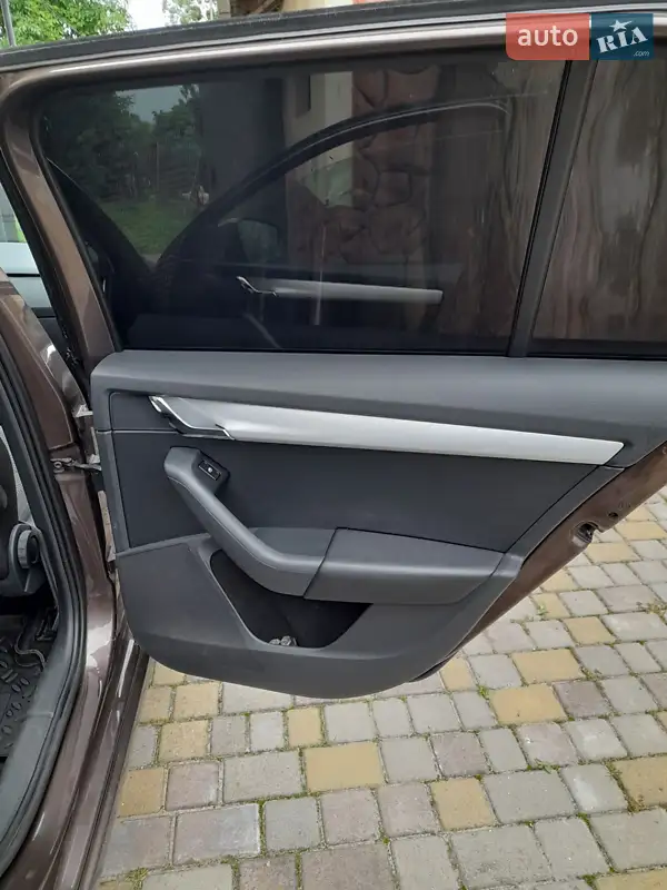 Skoda Octavia 2015 VIN TMBJG7NE5F0165368 фото оголошення 18 з 90