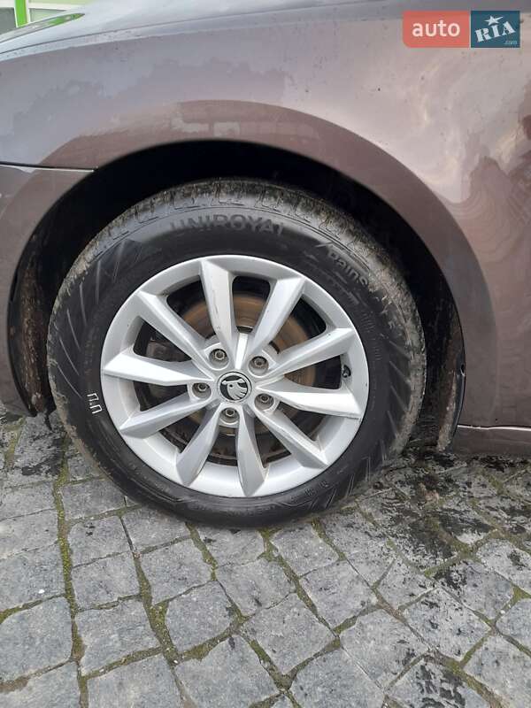 Универсал Skoda Octavia 2015 в Золочеве