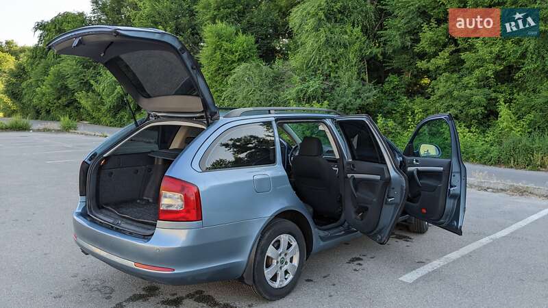 Універсал Skoda Octavia 2011 в Дніпрі