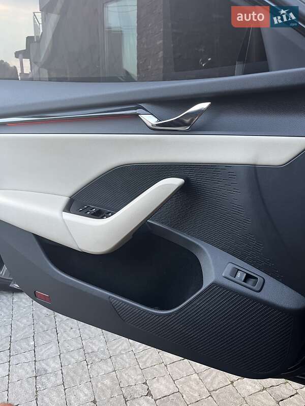 Лифтбек Skoda Octavia 2020 в Ужгороде