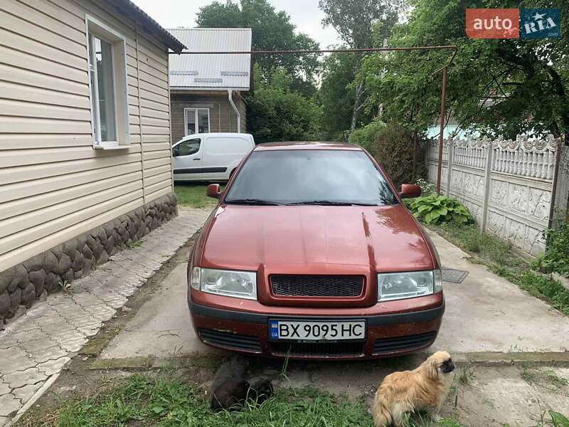 Лифтбек Skoda Octavia 2000 в Остроге