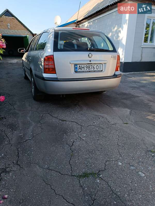 Универсал Skoda Octavia 2004 в Доброполье