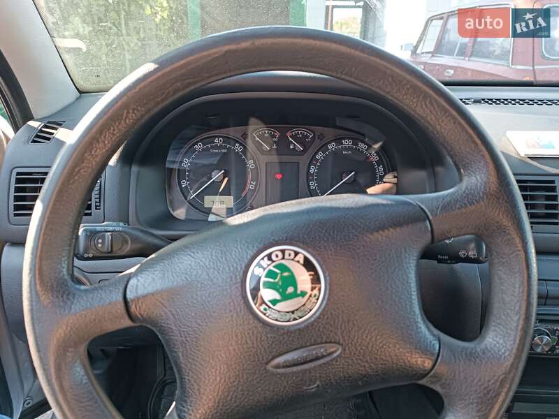 Универсал Skoda Octavia 2004 в Доброполье