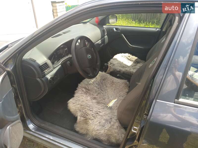 Універсал Skoda Octavia 2009 в Погребище