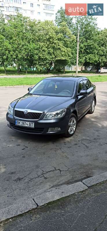 Лифтбек Skoda Octavia 2012 в Ровно