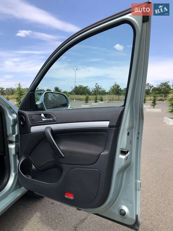 Універсал Skoda Octavia 2009 в Одесі