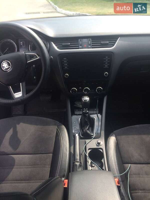 Універсал Skoda Octavia 2017 в Дніпрі