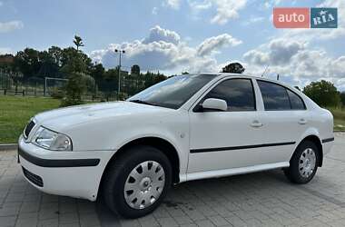 Лифтбек Skoda Octavia 2005 в 