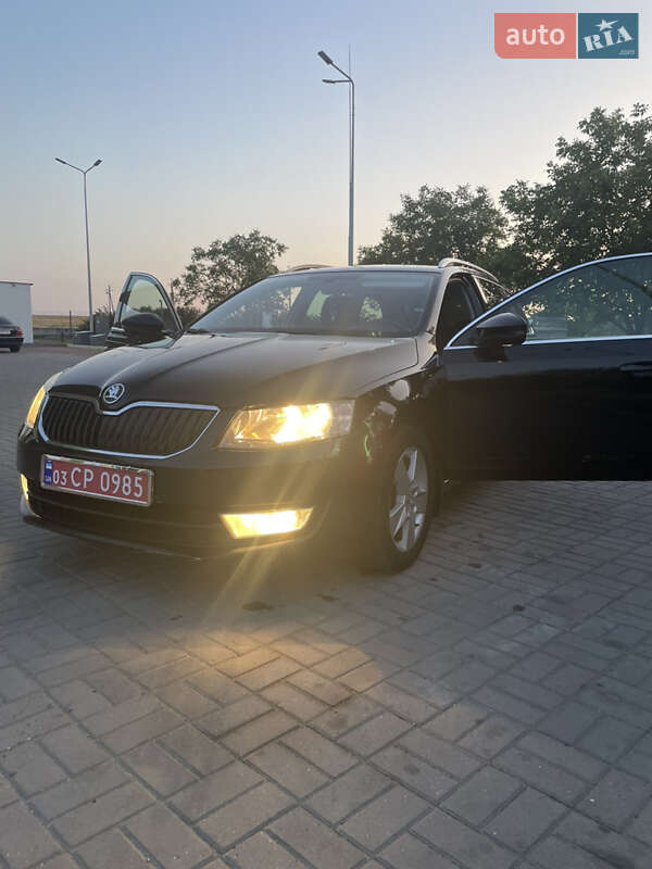 Универсал Skoda Octavia 2015 в Березанке
