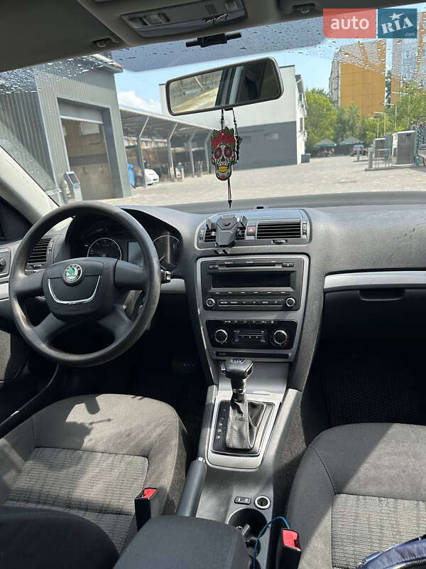 Ліфтбек Skoda Octavia 2011 в Ужгороді