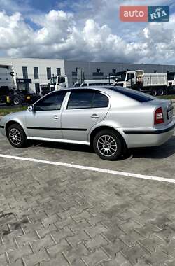 Ліфтбек Skoda Octavia 2003 в Житомирі
