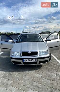 Ліфтбек Skoda Octavia 2003 в Житомирі