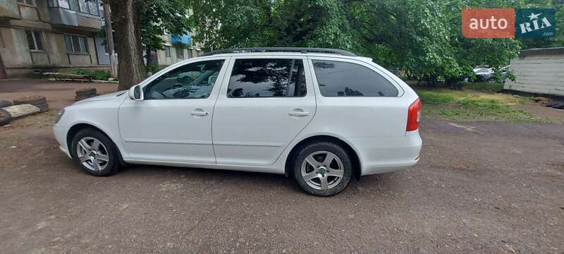 Універсал Skoda Octavia 2010 в Кривому Розі