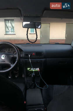Лифтбек Skoda Octavia 2001 в 