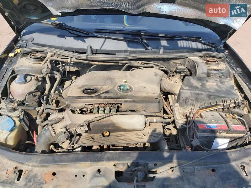 Ліфтбек Skoda Octavia 2003 в Чернігові