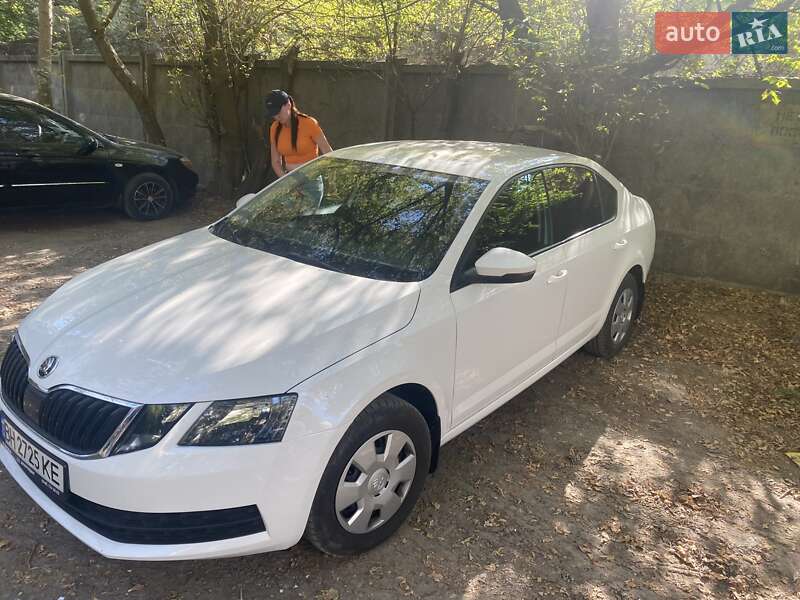 Лифтбек Skoda Octavia 2019 в Одессе