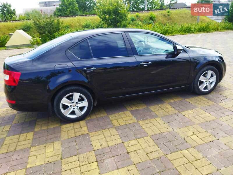 Лифтбек Skoda Octavia 2016 в Самборе