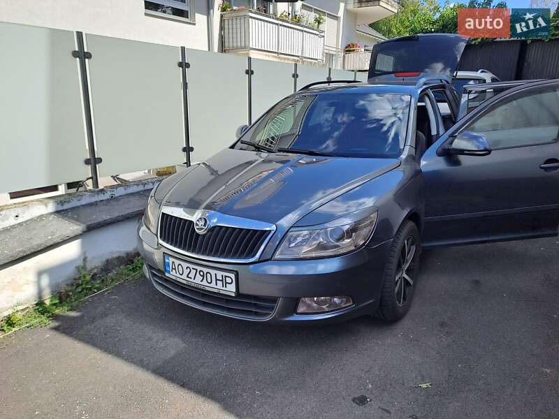 Универсал Skoda Octavia 2011 в Виноградове