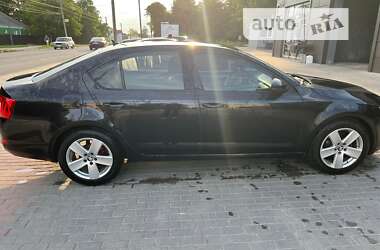 Лифтбек Skoda Octavia 2013 в 