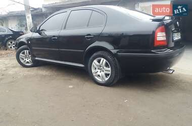 Лифтбек Skoda Octavia 2005 в 