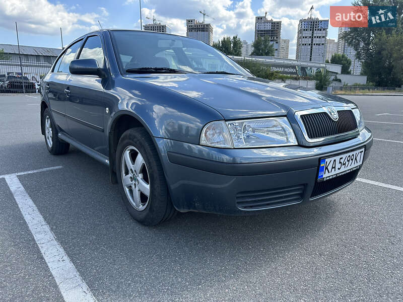 Лифтбек Skoda Octavia 2005 в Киеве