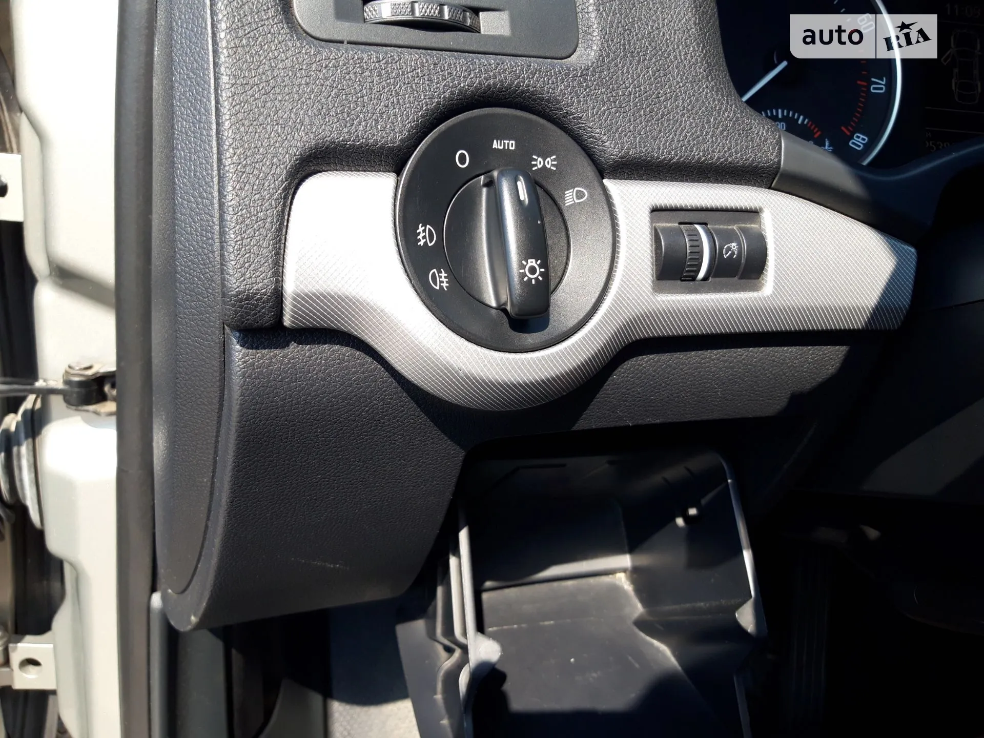 2011 Skoda Octavia - мініатюра 17