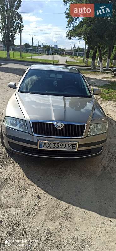 Лифтбек Skoda Octavia 2006 в 