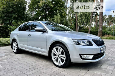 Лифтбек Skoda Octavia 2013 в 