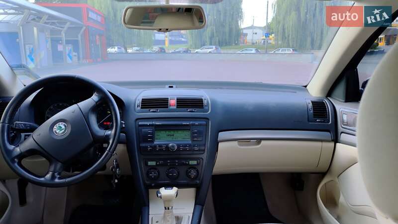 Универсал Skoda Octavia 2007 в Ровно