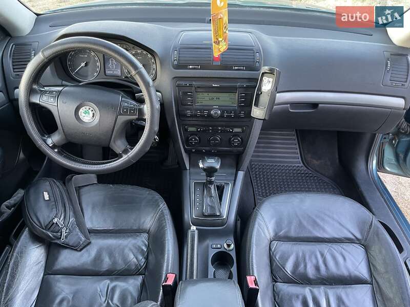 Лифтбек Skoda Octavia 2005 в Николаеве