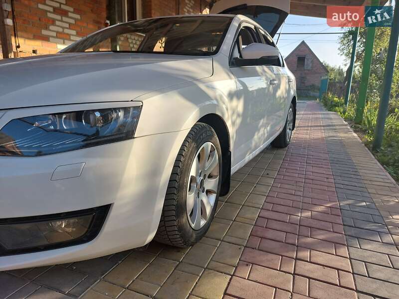 Ліфтбек Skoda Octavia 2013 в Романіву