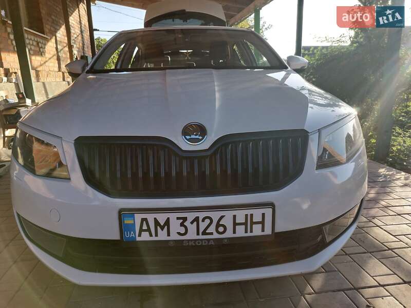 Ліфтбек Skoda Octavia 2013 в Романіву