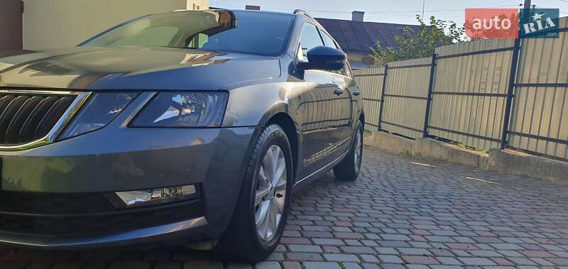 Універсал Skoda Octavia 2018 в Дрогобичі