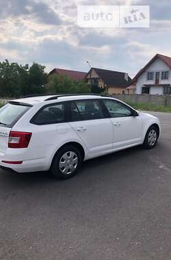 Универсал Skoda Octavia 2015 в Виноградове