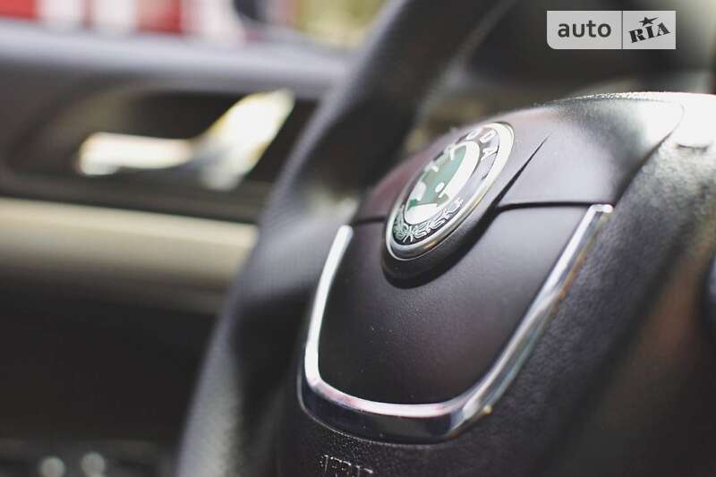 Лифтбек Skoda Octavia 2012 в Магдалиновке фото 6 Лифтбек Skoda Octavia 2012 в Магдалиновке