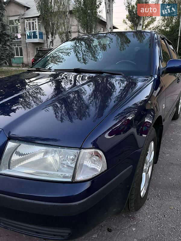 Ліфтбек Skoda Octavia 2004 в Добропіллі