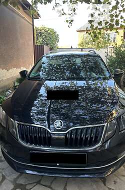 Универсал Skoda Octavia 2018 в Ужгороде