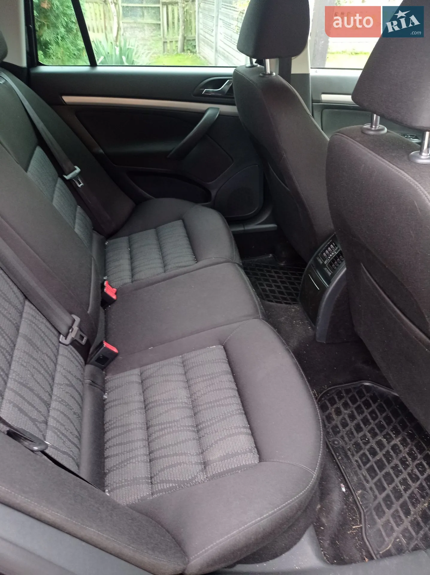 2011 Skoda Octavia - мініатюра 12