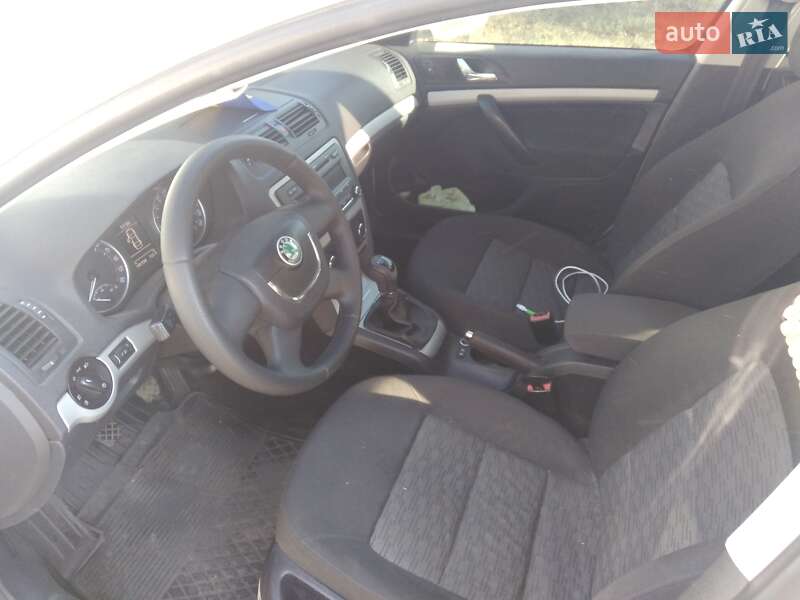 Універсал Skoda Octavia 2012 в Звенигородці
