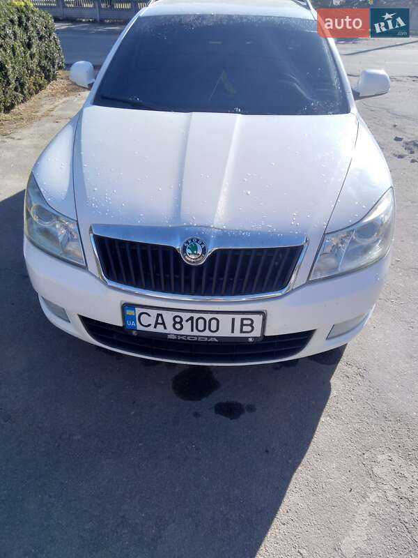 Універсал Skoda Octavia 2012 в Звенигородці