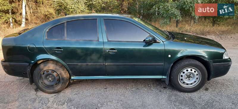 Лифтбек Skoda Octavia 2006 в Барышевке