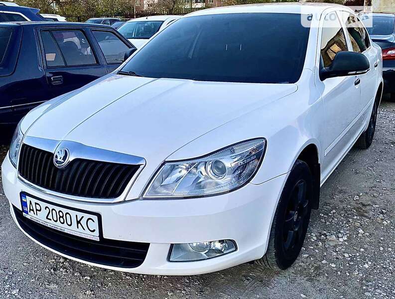 Лифтбек Skoda Octavia 2010 в Запорожье