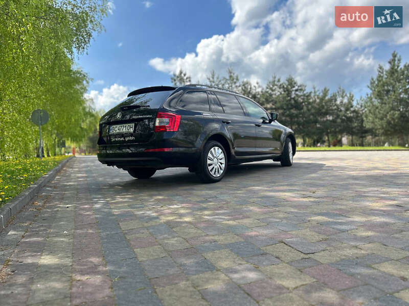 Універсал Skoda Octavia 2014 в Дрогобичі