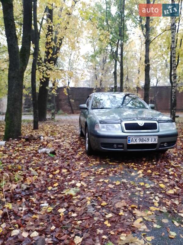 Лифтбек Skoda Octavia 2002 в Богодухове