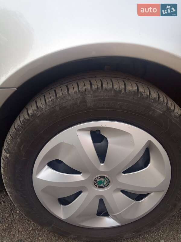 Универсал Skoda Octavia 2012 в Черновцах