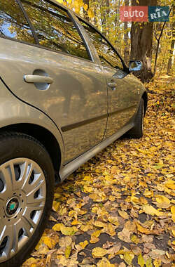 Лифтбек Skoda Octavia 2005 в 