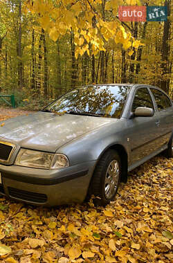 Лифтбек Skoda Octavia 2005 в 
