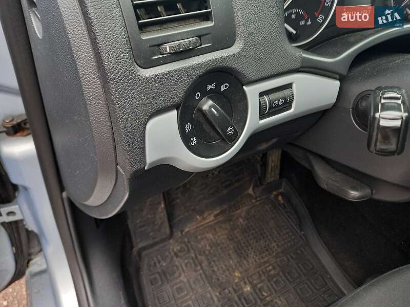 Универсал Skoda Octavia 2010 в Чернигове