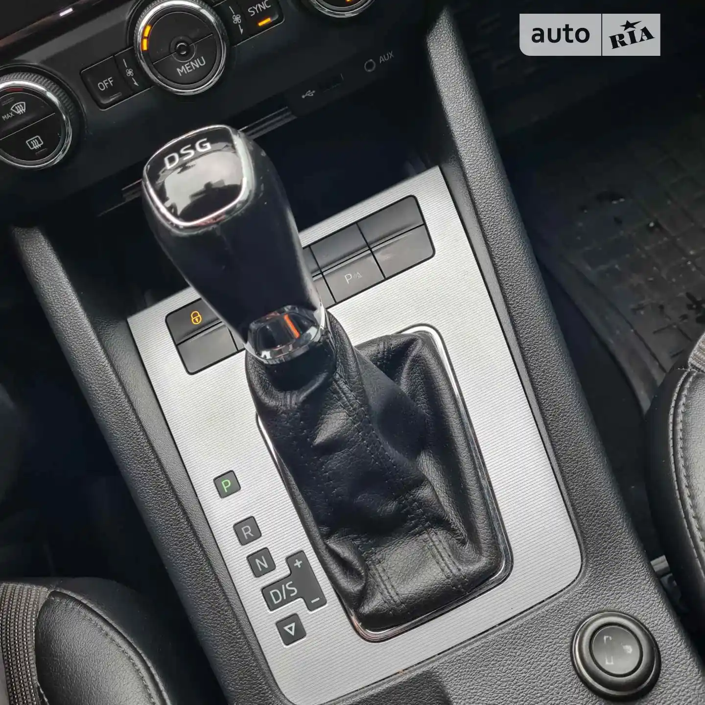 2015 Skoda Octavia - мініатюра 23